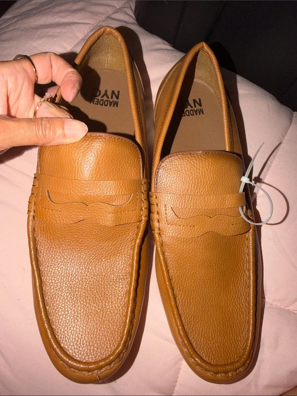 Men's Tan Leather Penny Loafer Slip-On - Picture 7 of 8